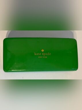 Kate Spade New York eyewear case